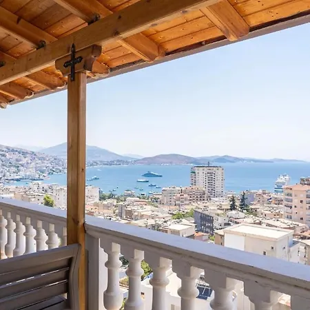 Penthouse With Views Apartment